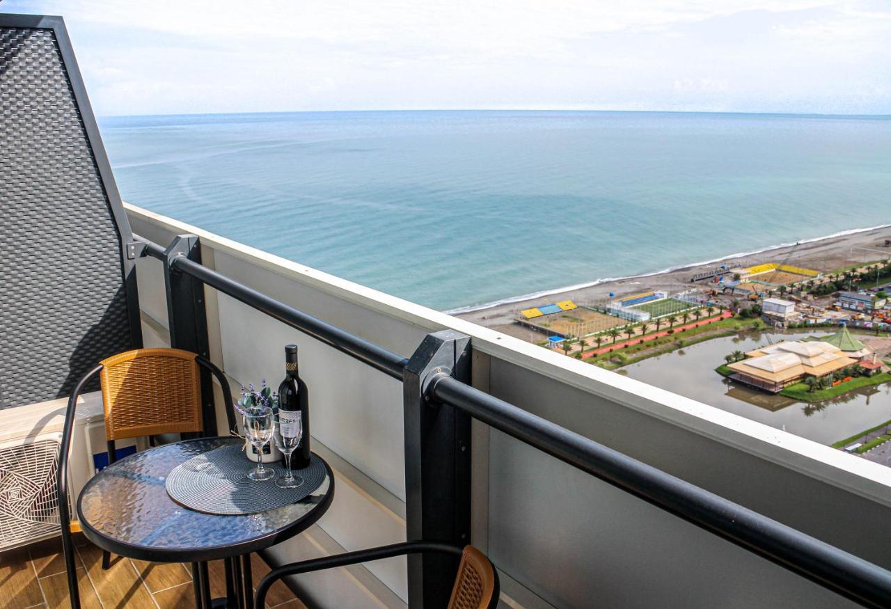 Orbi Batumi City Beach View Hotel Ngoại thất bức ảnh