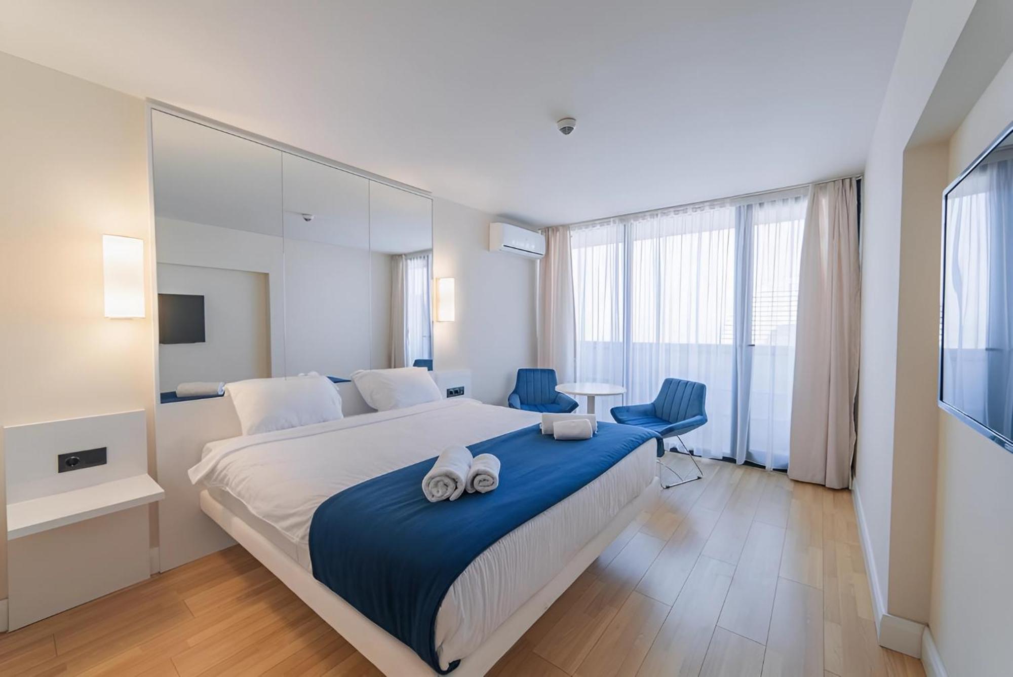 Orbi Batumi City Beach View Hotel Ngoại thất bức ảnh