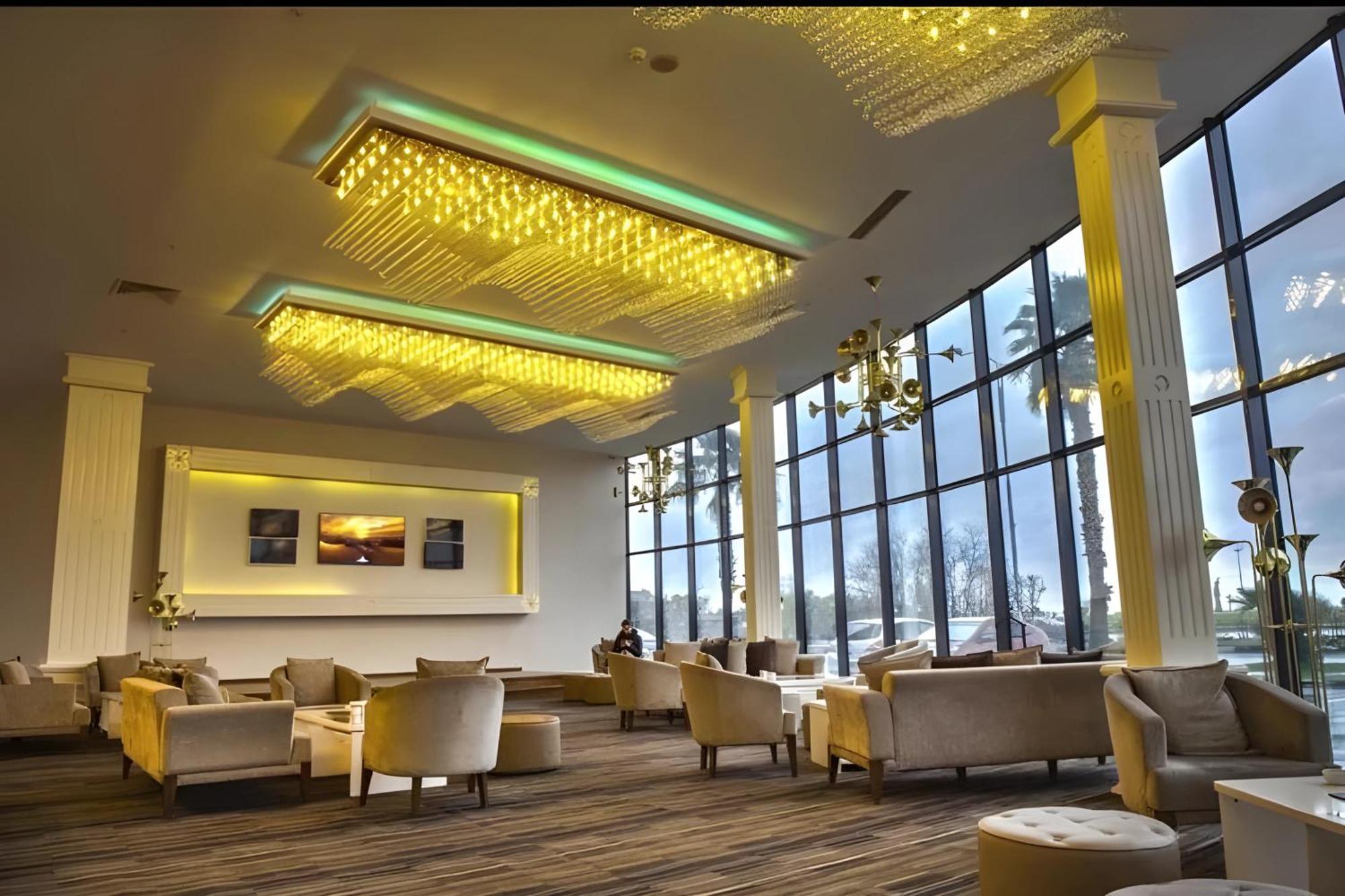 Orbi Batumi City Beach View Hotel Ngoại thất bức ảnh