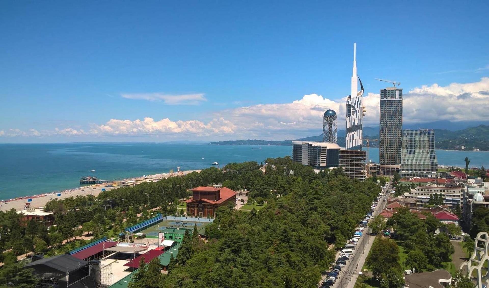 Orbi Batumi City Beach View Hotel Ngoại thất bức ảnh