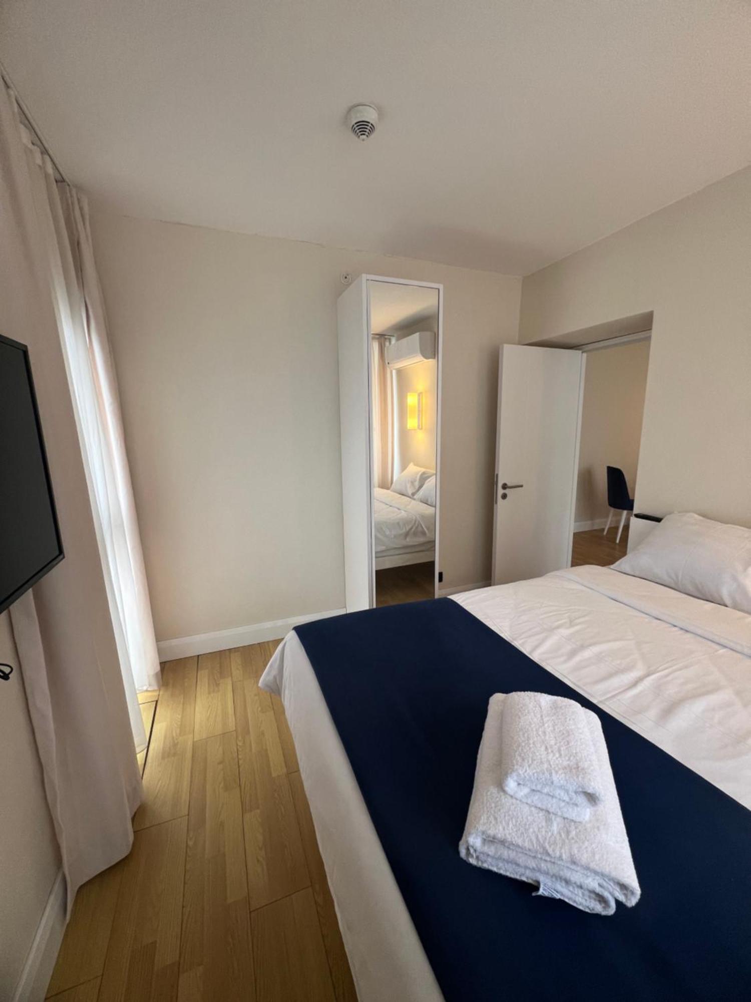 Orbi Batumi City Beach View Hotel Ngoại thất bức ảnh